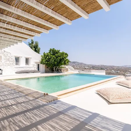 Psarou, The Above Nammos Experience Villa *