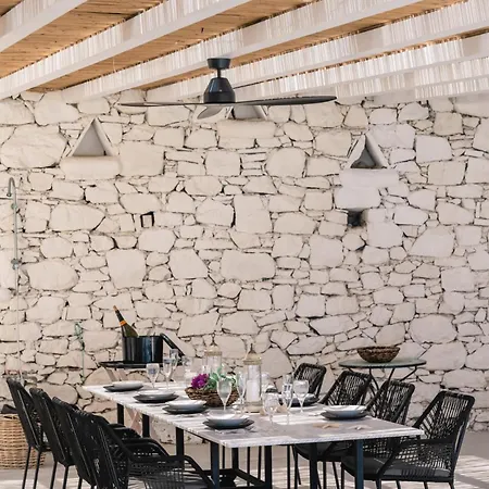 Villa Psarou, The Above Nammos Experience *