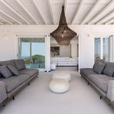 Psarou, The Above Nammos Experience Villa *