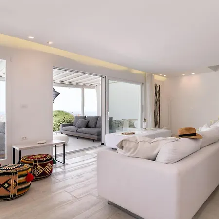 Villa Psarou, The Above Nammos Experience